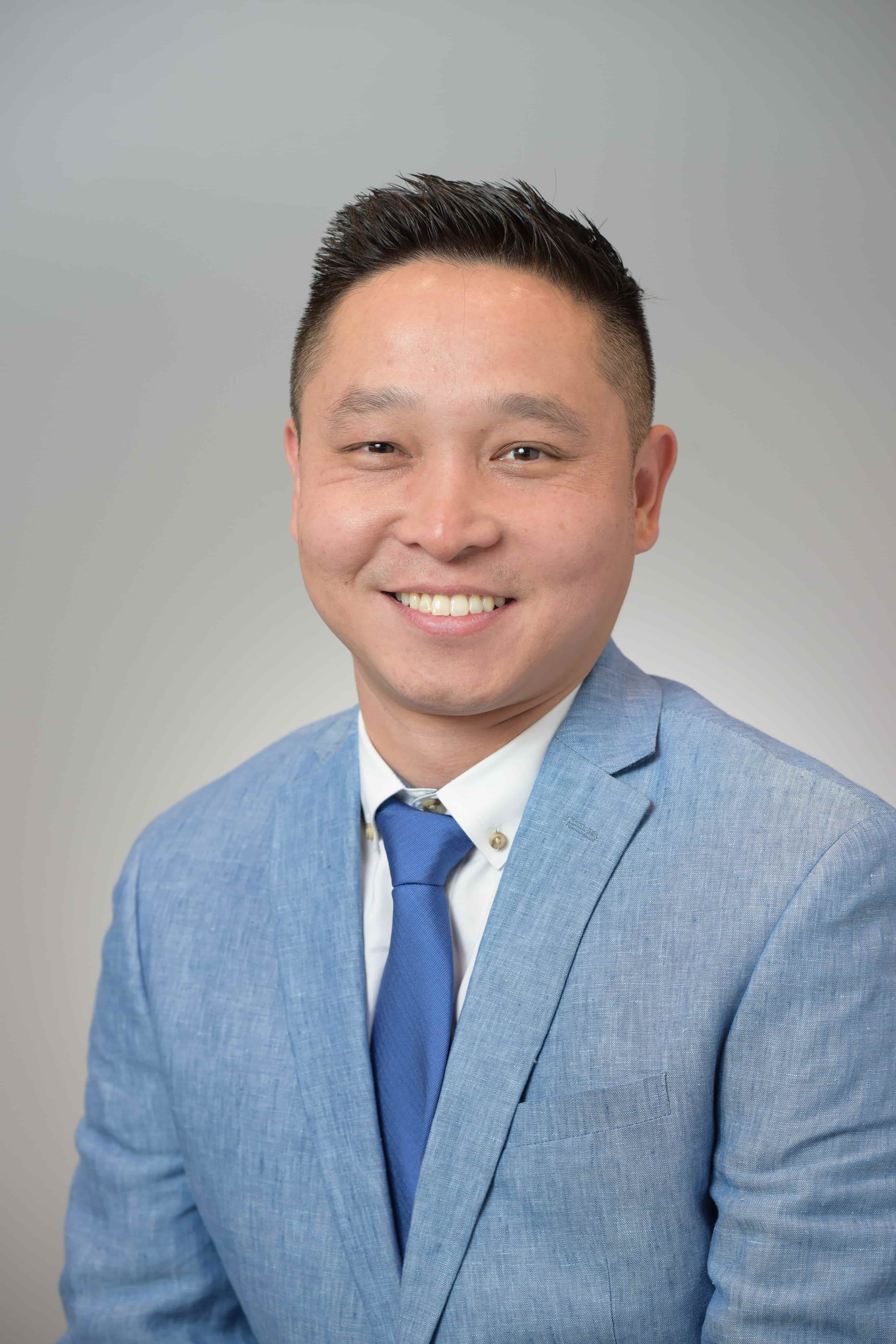 image of the doctor Dr. Ho-Yin Leung